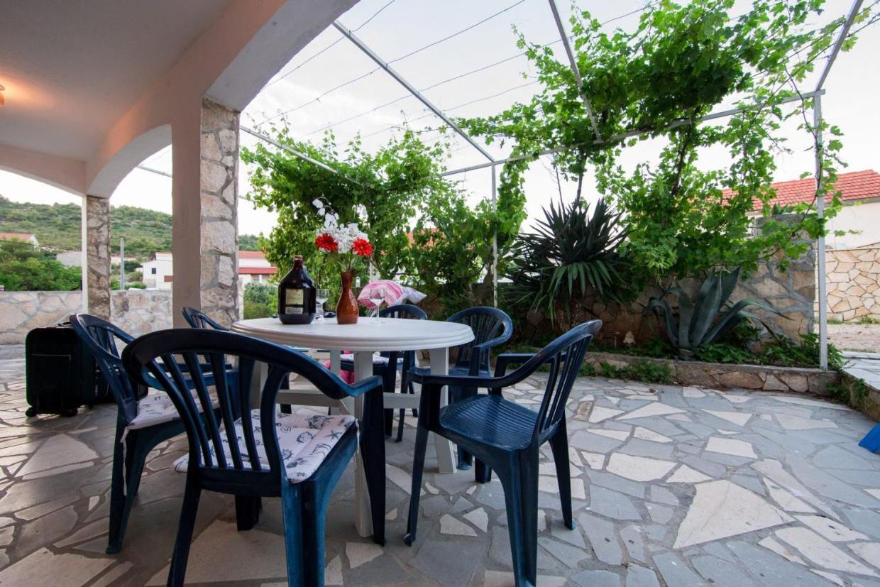 Silver Beach Apartments Βις Εξωτερικό φωτογραφία