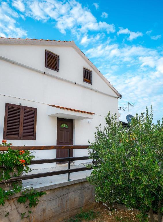 Silver Beach Apartments Βις Εξωτερικό φωτογραφία
